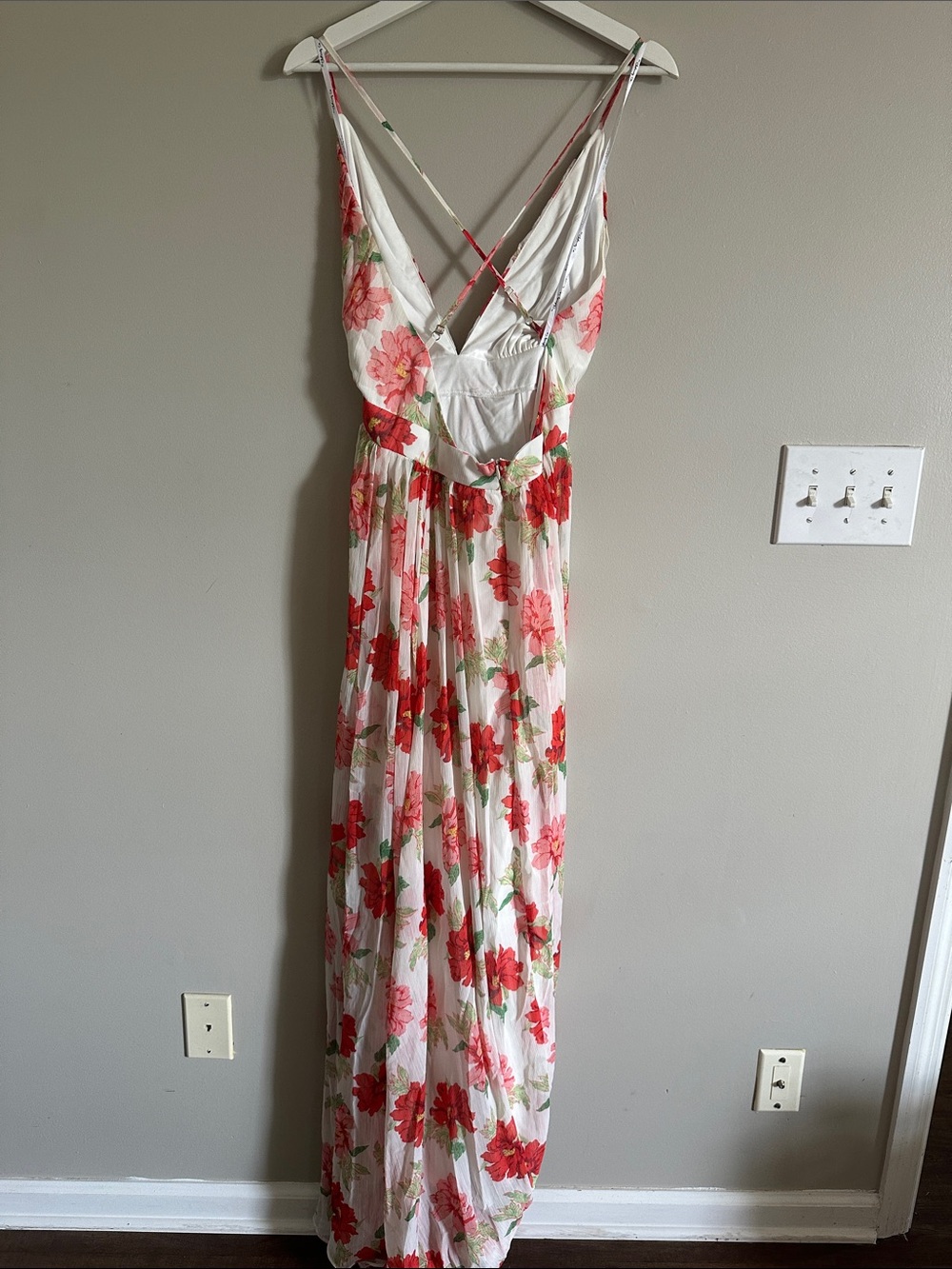 White Floral Maxi Dress - Picture 7 of 12